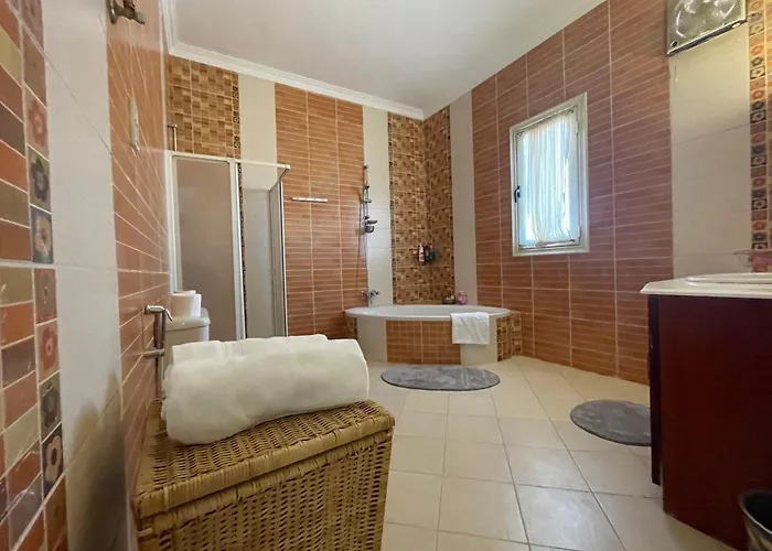 Serena Villa *